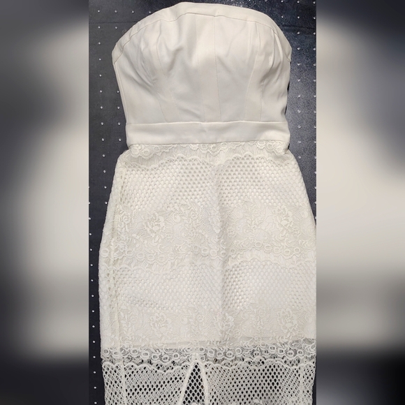 Y2K NWOT BEBE ELEGANT STRAPLESS SATIN LACE OVERLAY BUSTIER DRESS WOMEN'S SIZE 2. - Picture 1 of 8
